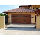 Klasszikus elem, szegecselt, élmángorolt, díszrozetta mindkét oldalon (016)