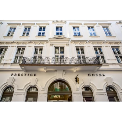 Erkély-és galéria korlátok, Prestige Hotel